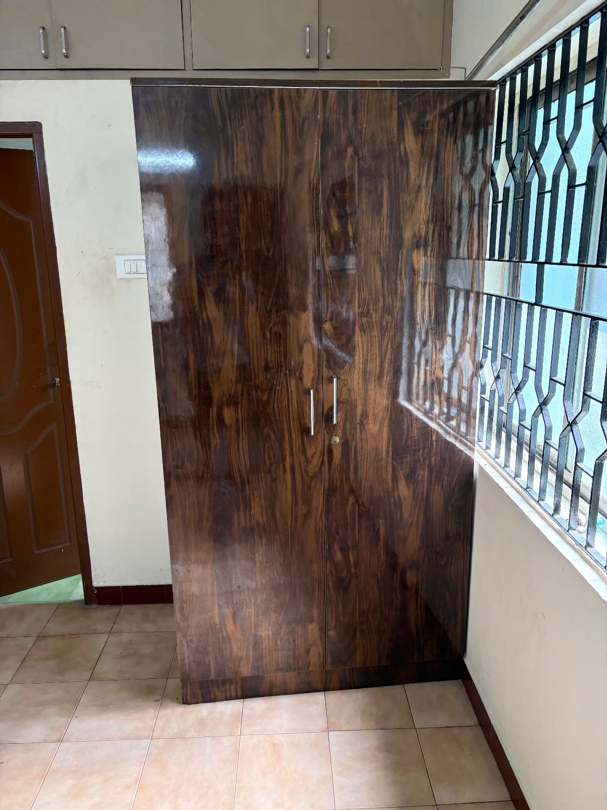 4 wardrobes - Thumbnail 3