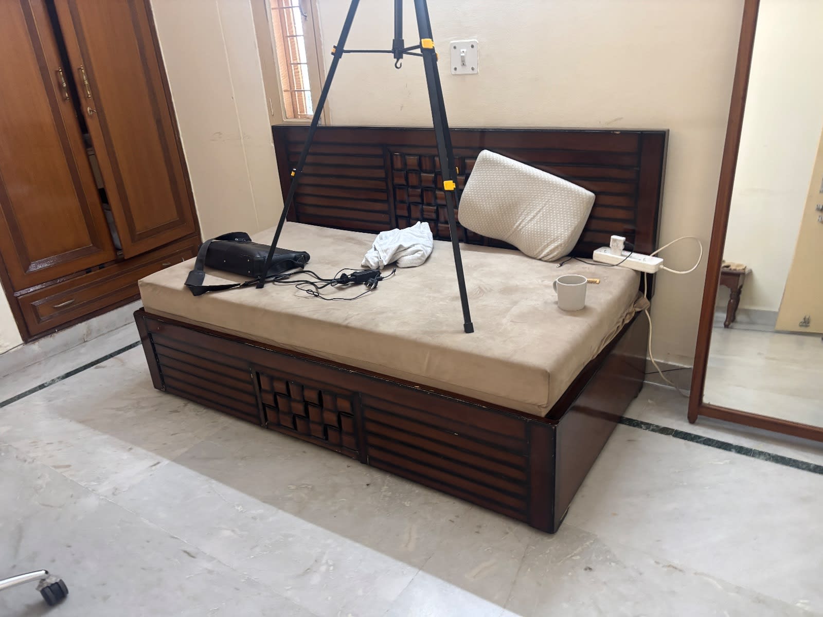 Furniture ACs and sofa for sale - Thumbnail 5