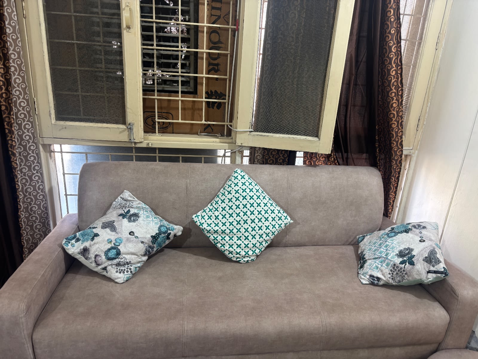 Furniture ACs and sofa for sale - Thumbnail 4