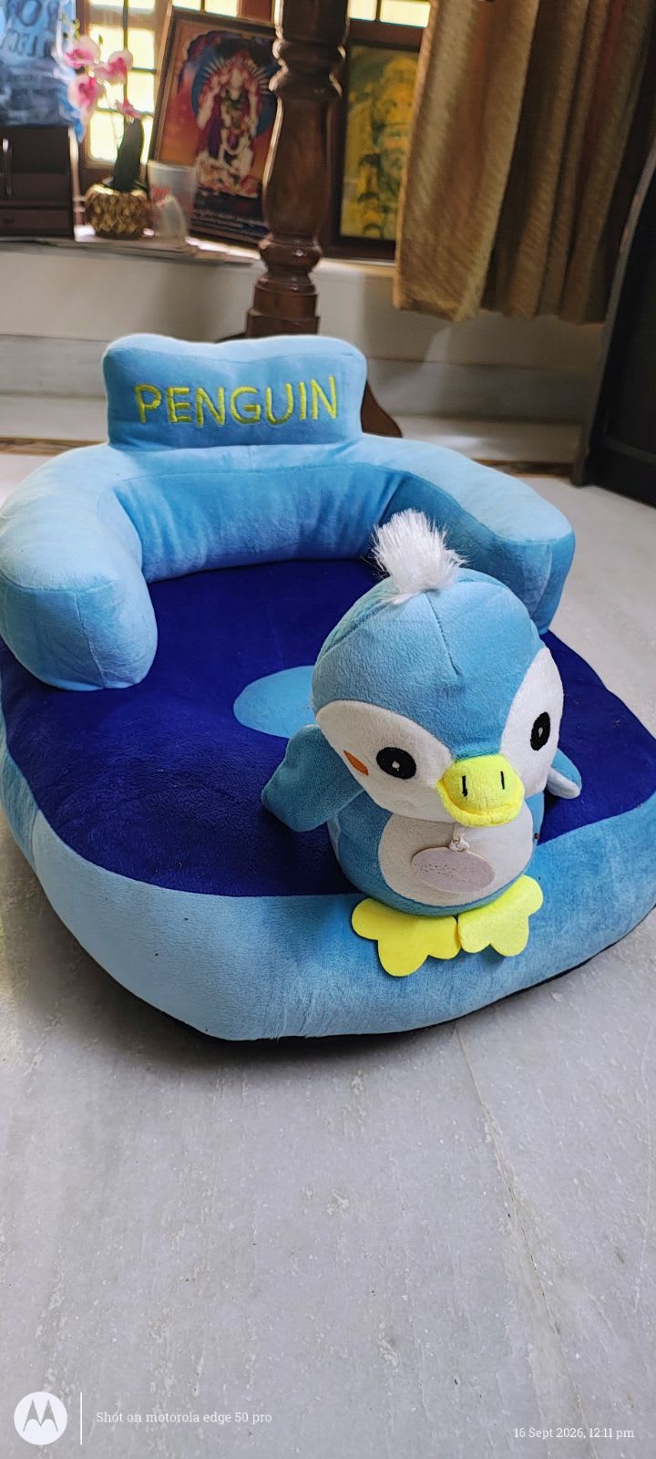 Baby sitting sofa - Image 1