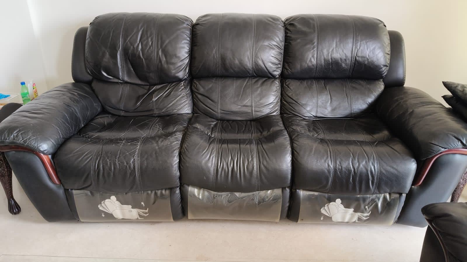Sofa set for sale - Thumbnail 3