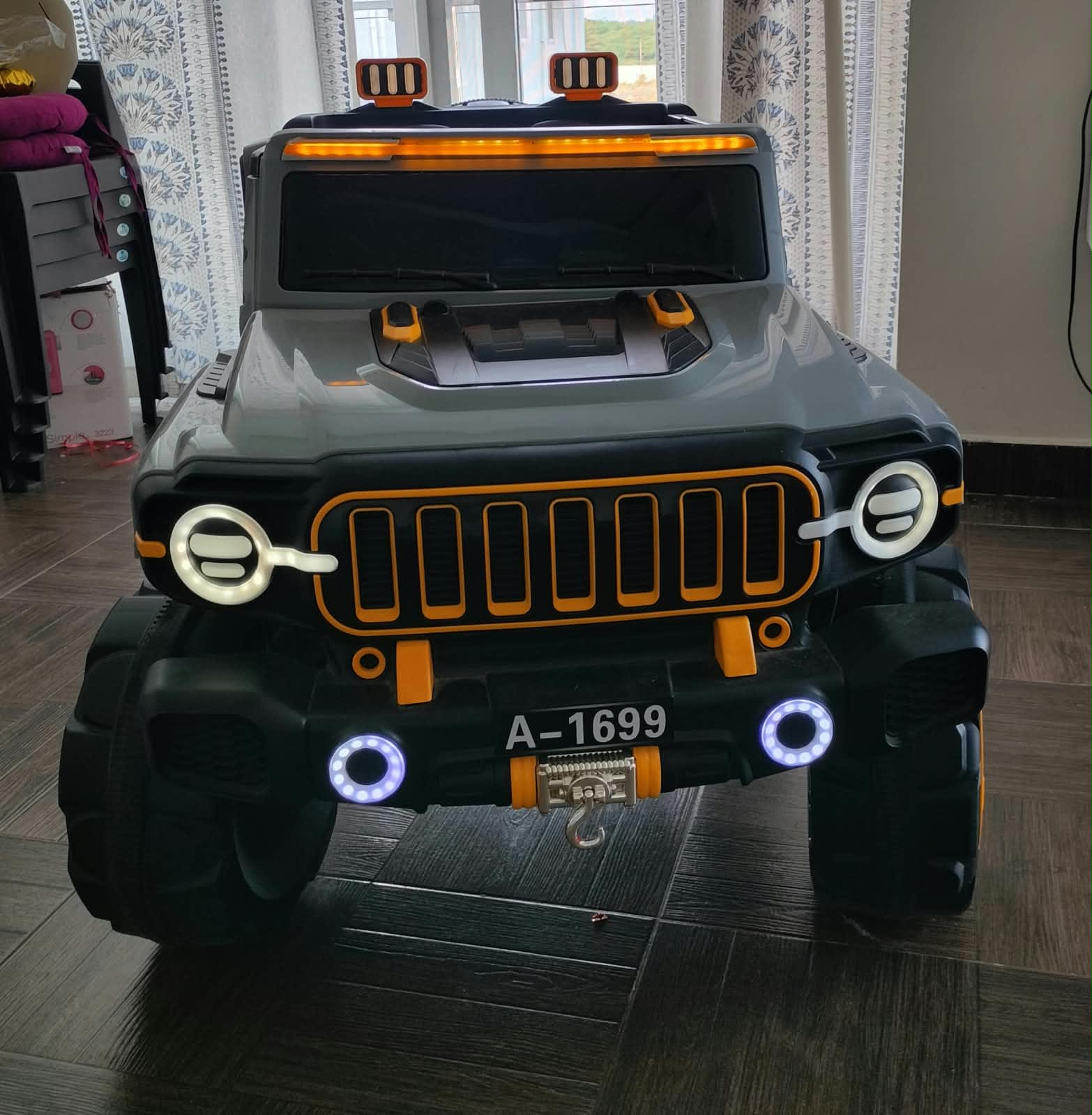 Kids 4x4 Electric Ride-On Jeep (Model A-1699) – Excellent Condition - Image 1