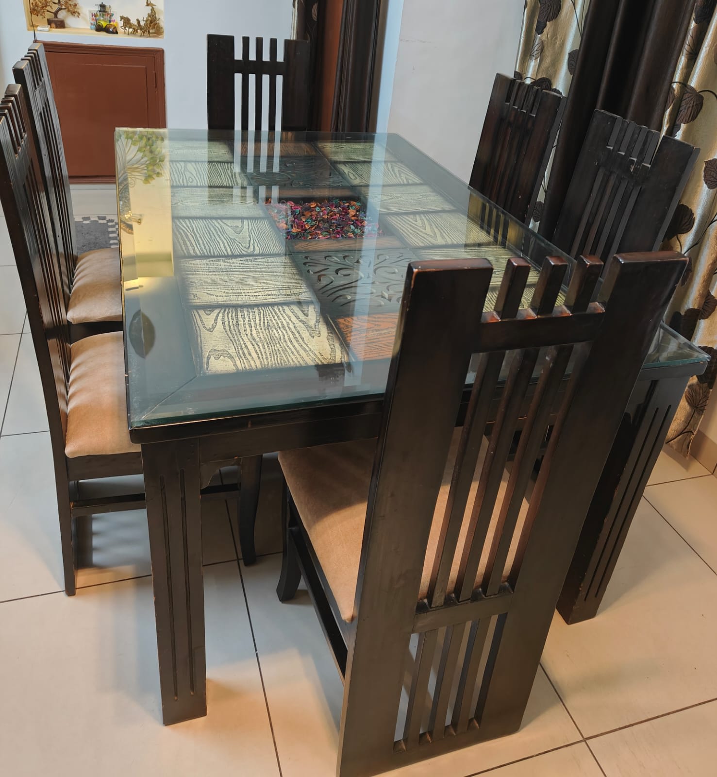 Dining Table - Thumbnail 3