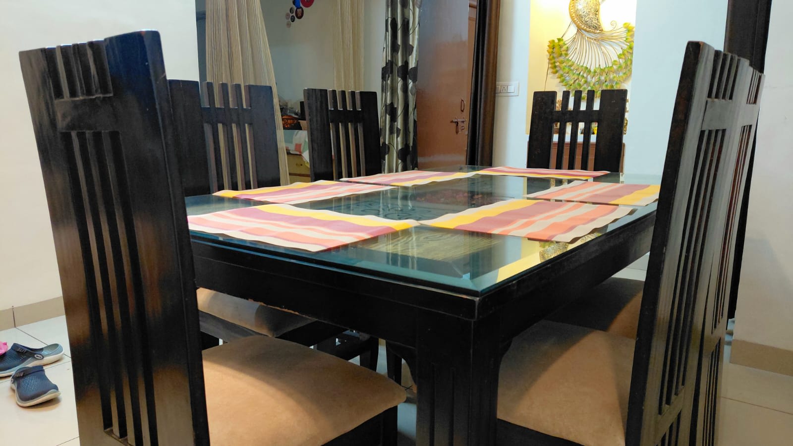 Dining Table - Thumbnail 4