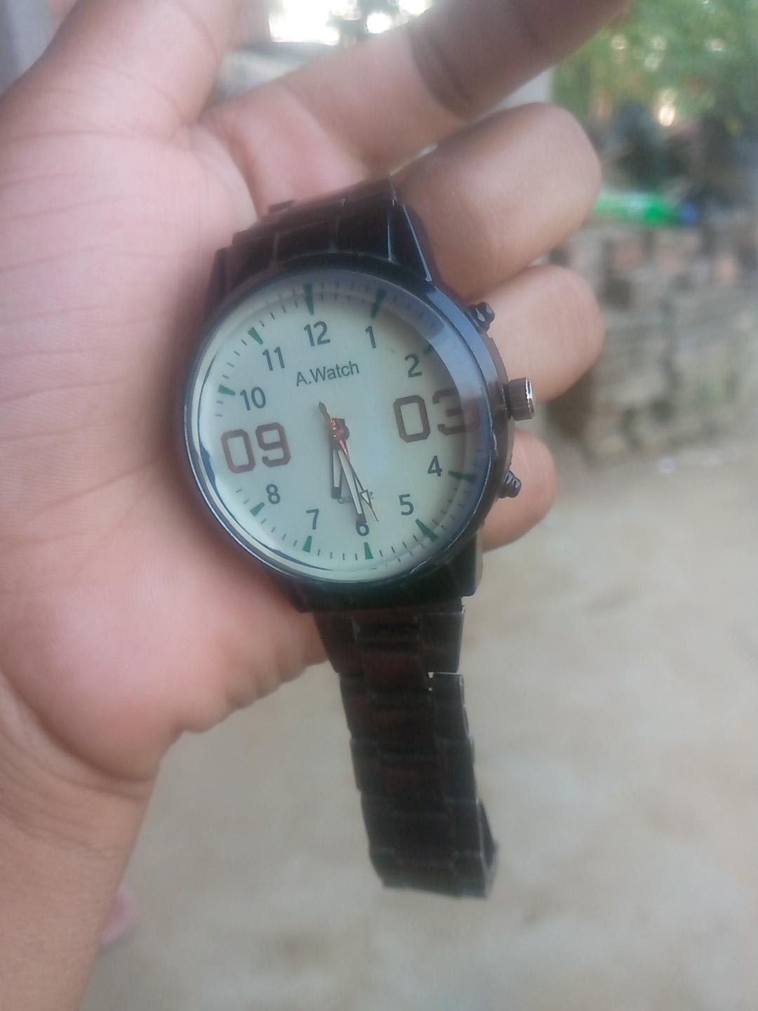 A watch - Image 1