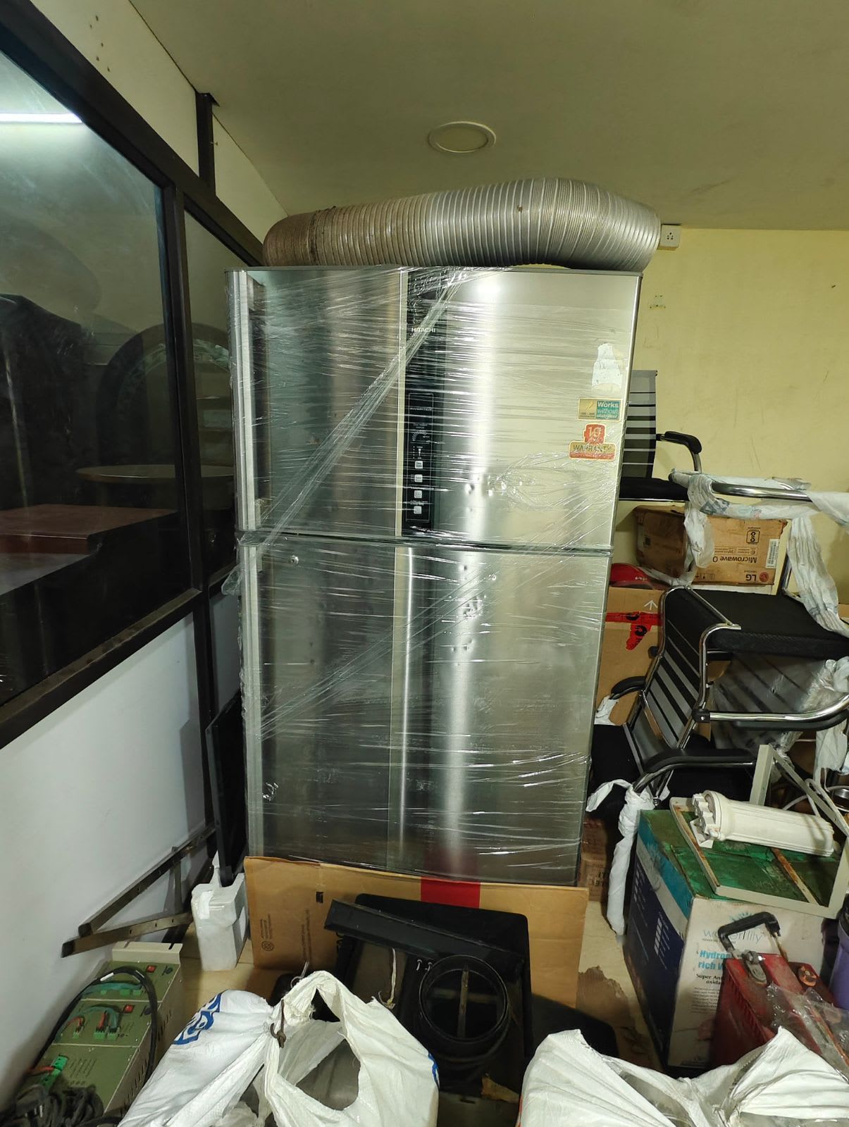 Hitachi Inverter Double Door Top Freezer Refrigerator - Thumbnail 2