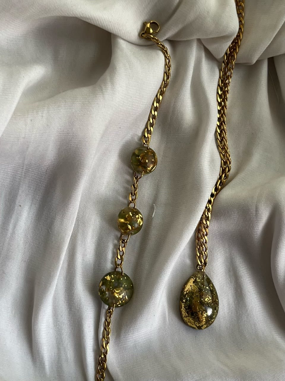 Necklace & bracelet bundle Handmade resin & stainless steel.
