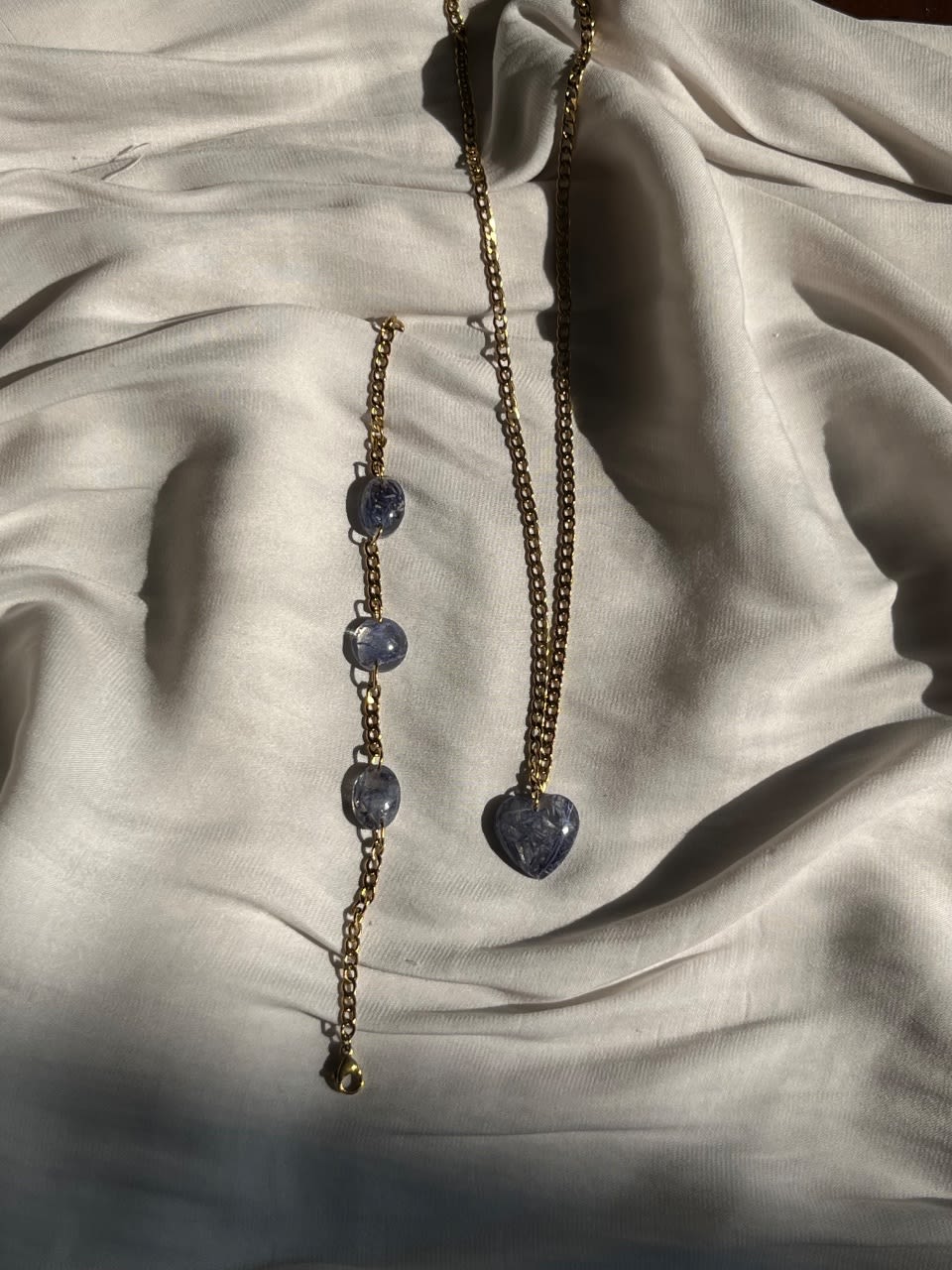 Necklace & bracelet bundle Handmade resin & stainless steel.