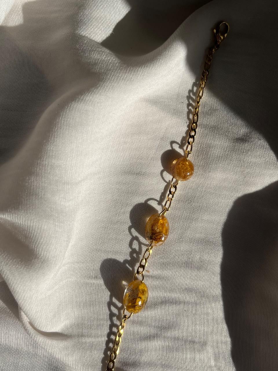 Bracelet with real flowers in resin & stainless steel