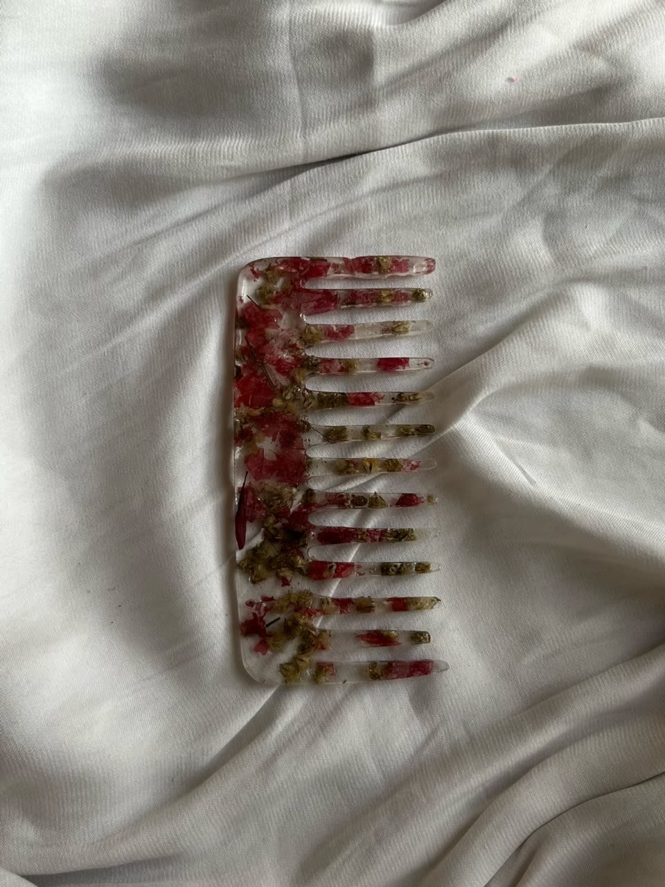 Mini comb & bun clip Real flowers & resin.