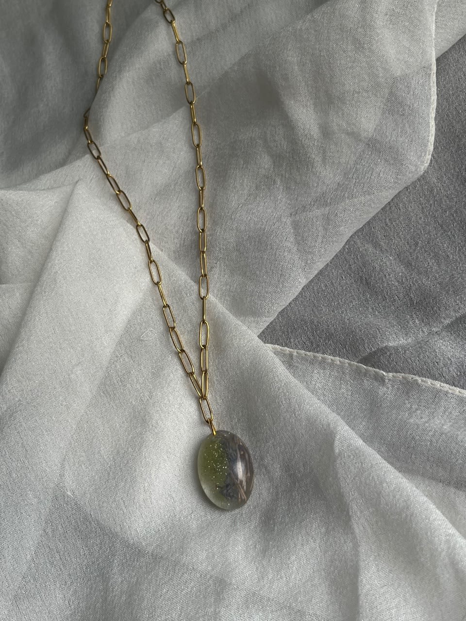 Necklace your own flower, forever yours. Real flower & stainless steel.