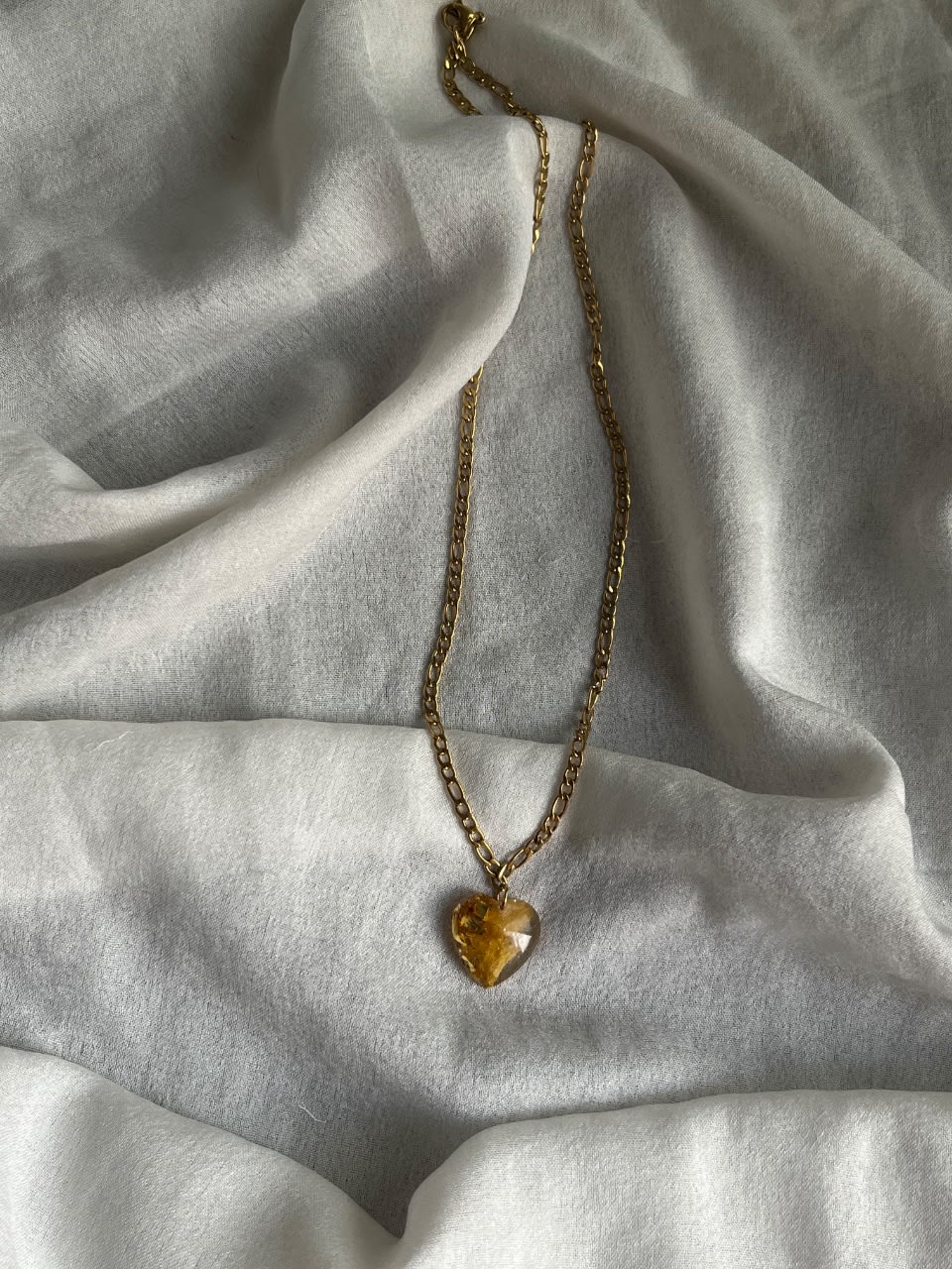 Necklace your own flower, forever yours. Real flower & stainless steel.
