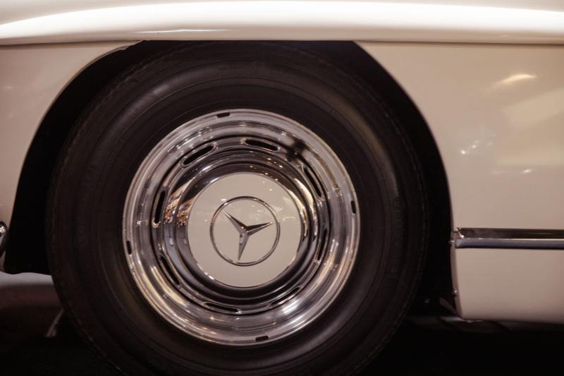 Gullwing — rear wheel