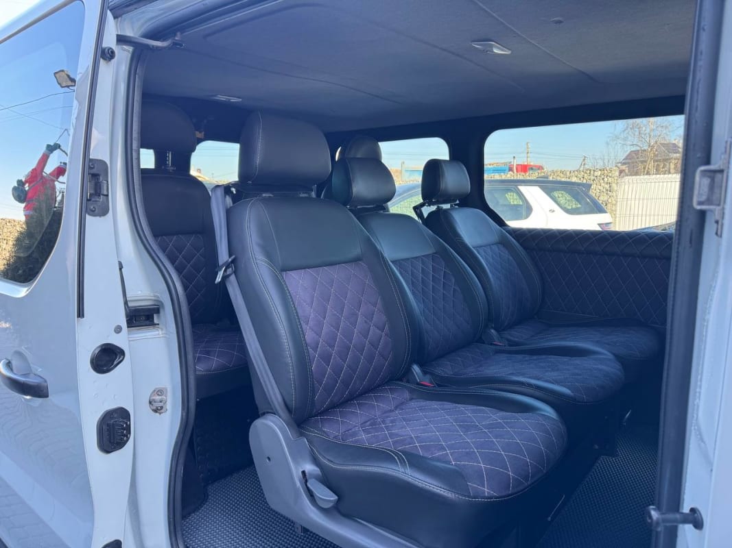 Opel Vivaro Passenger - фото 2