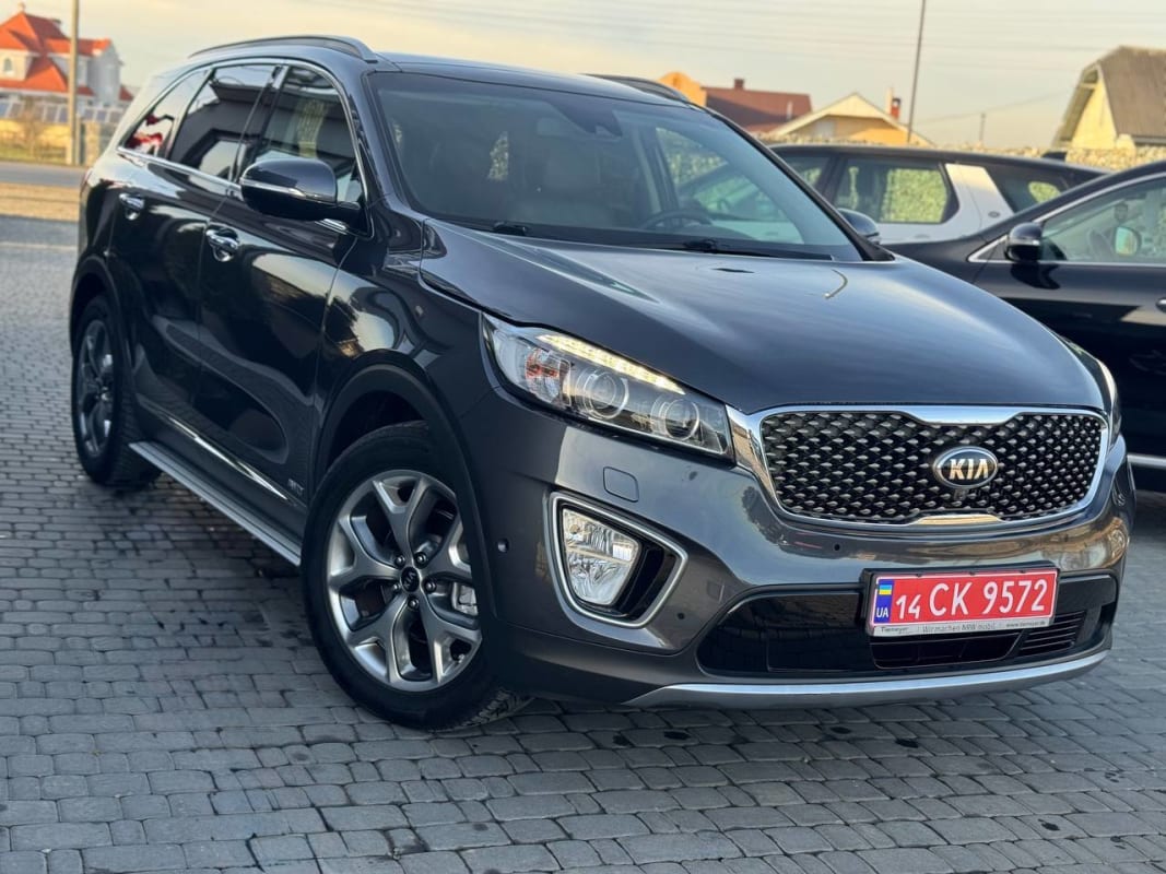 Kia Sorento Platinum Edition - фото 1