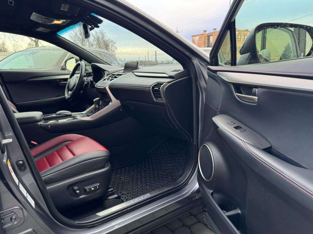 Lexus NX F Sport - фото 8