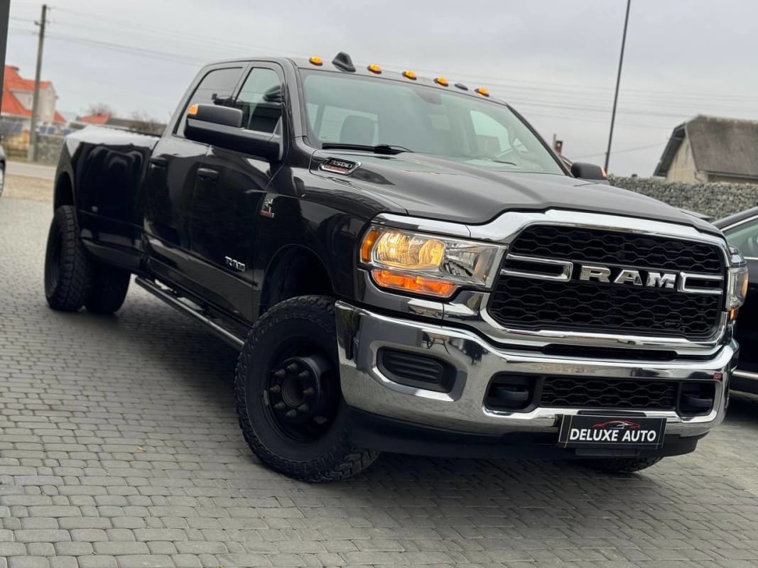 Dodge RAM 3500 Heavy-Duty - фото 1