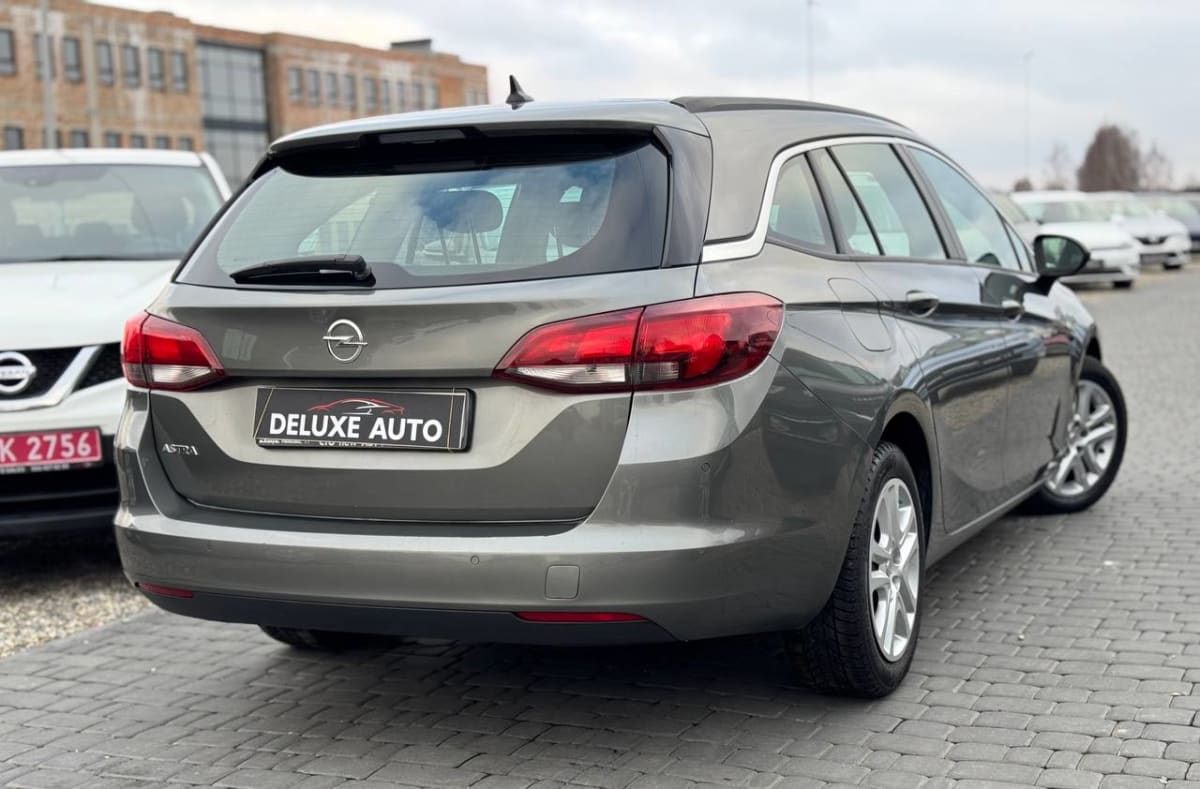 Opel Astra K - фото 4