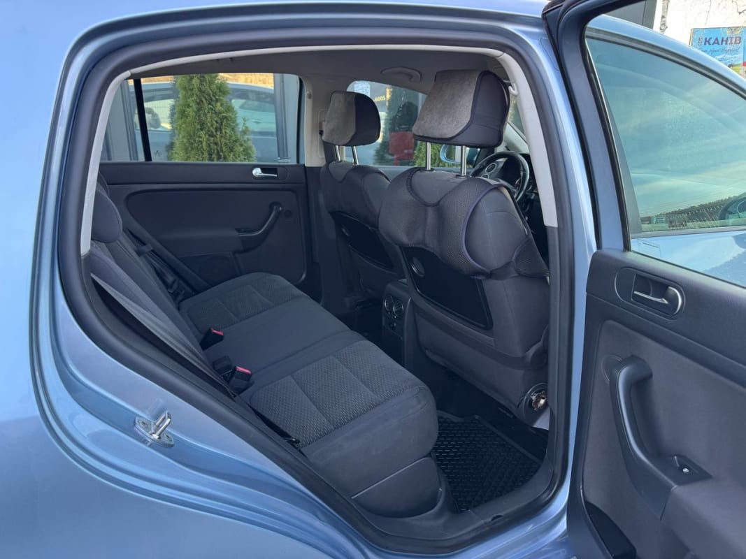 Volkswagen Golf Plus - фото 8