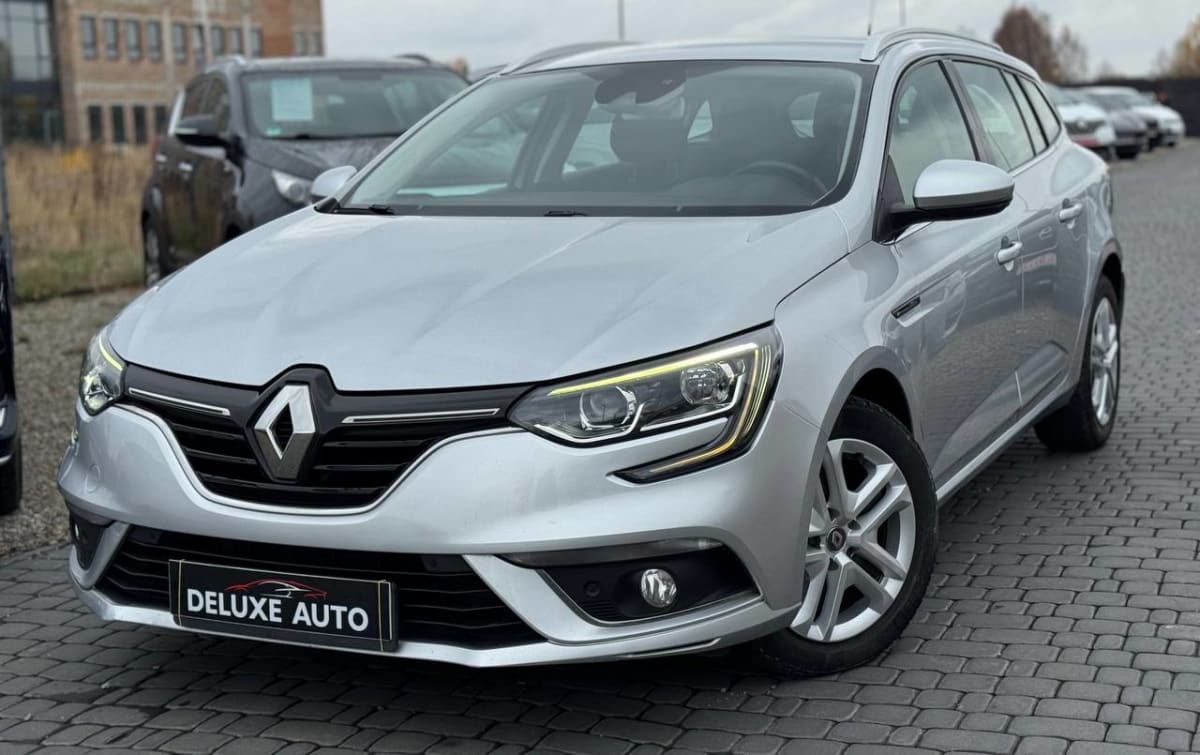 Renault Megane - фото 1