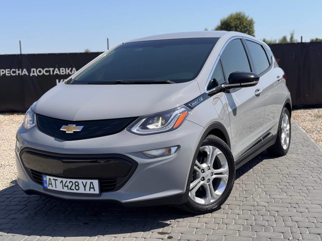 Chevrolet Bolt EV - фото 1