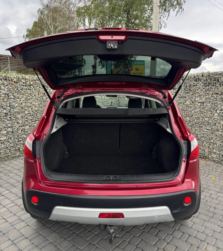 Nissan Qashqai - фото 9