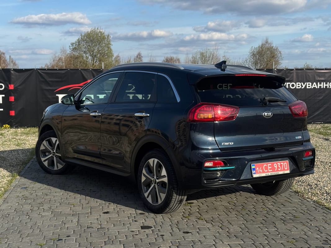 Kia  E-Niro - фото 4