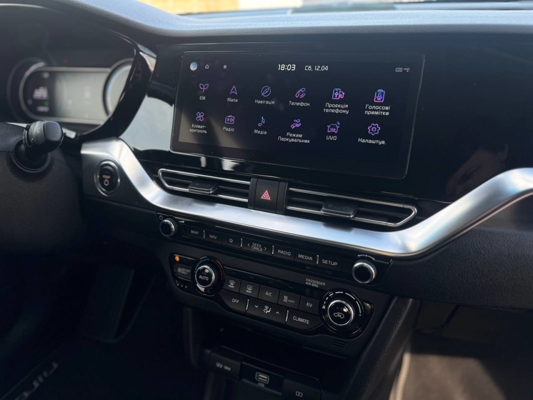 Kia  E-Niro - фото 9