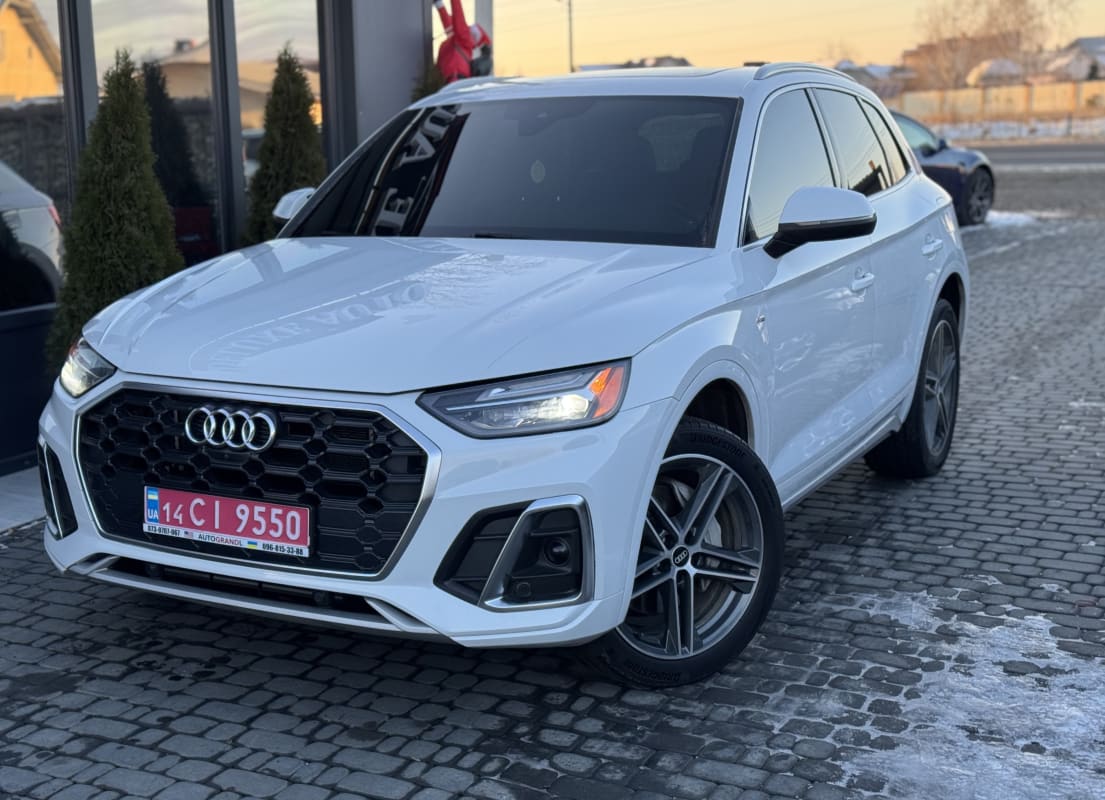 Audi Q5 E-Tron - фото 4