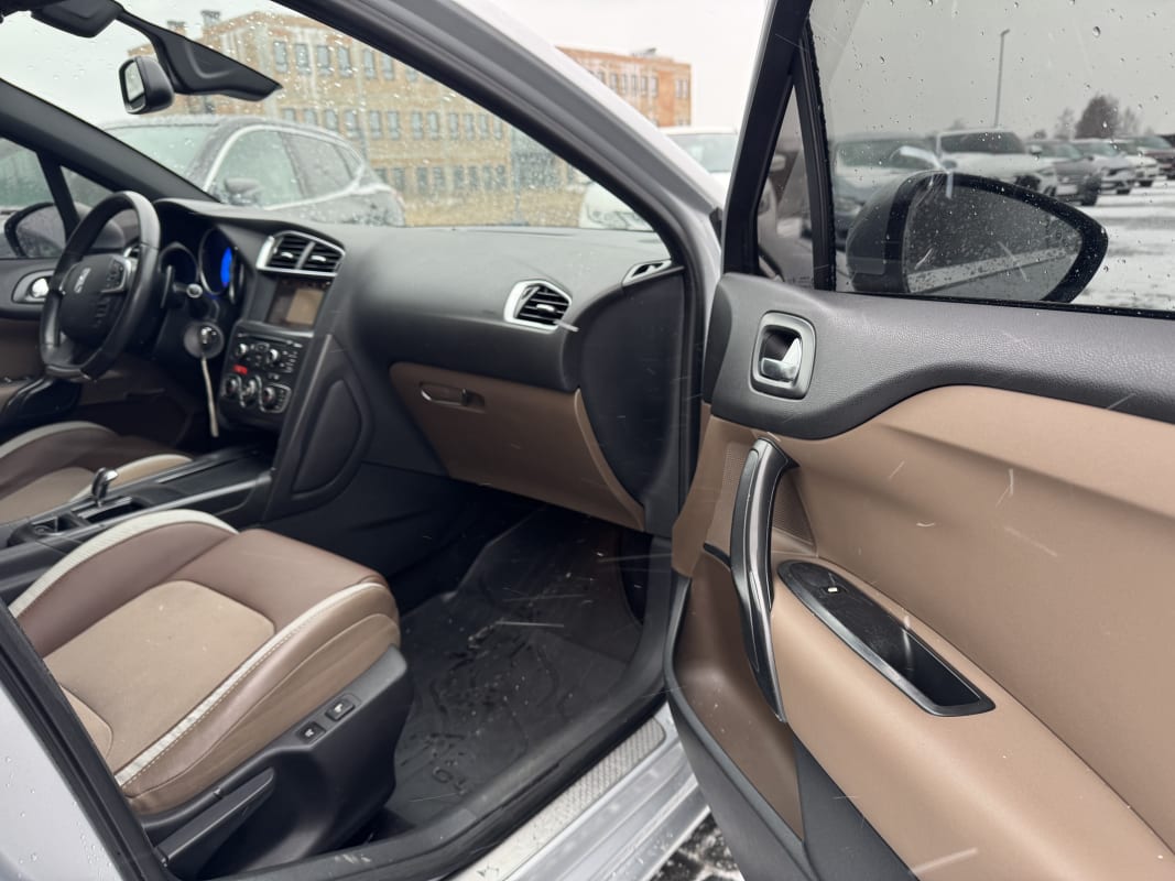 Citroën DS4 - фото 8