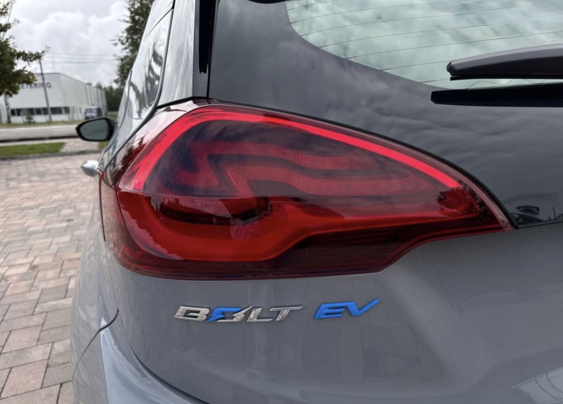 Chevrolet Bolt EV - фото 20