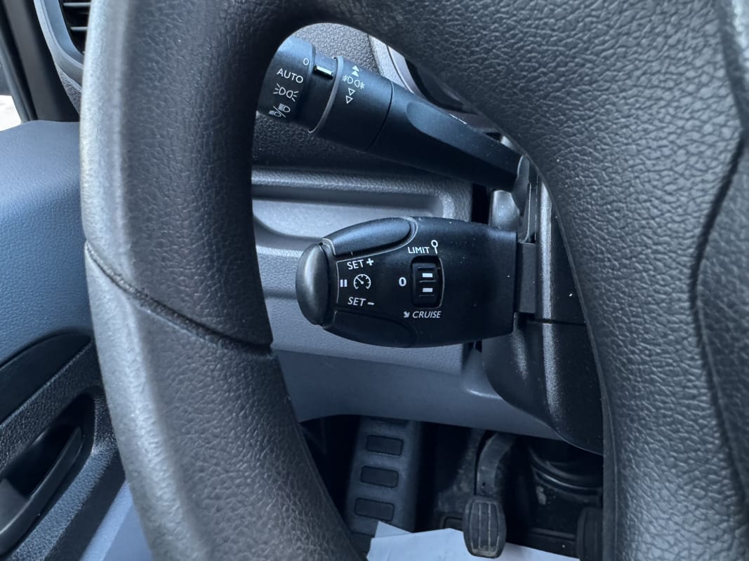 Peugeot Expert - фото 13