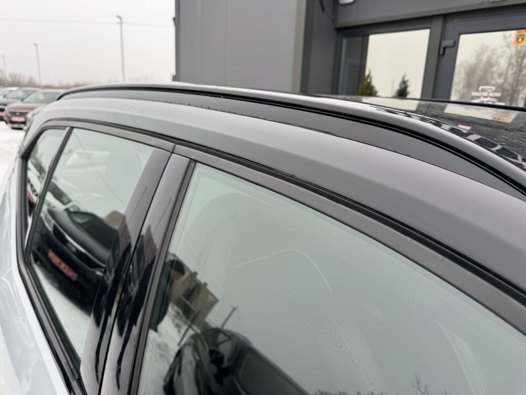 Volvo XC40 - фото 18