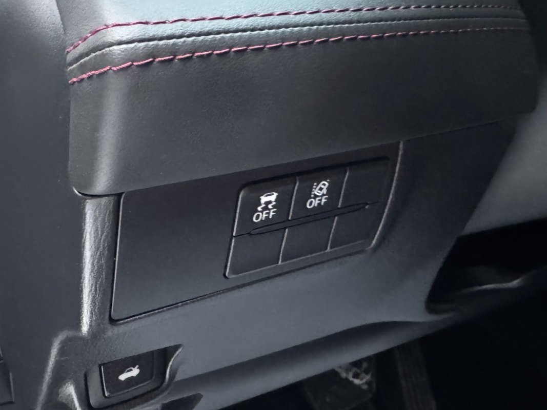 Mazda  6 - фото 35