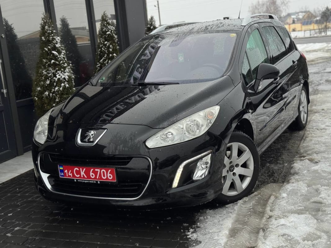 Peugeot 308 - фото 1