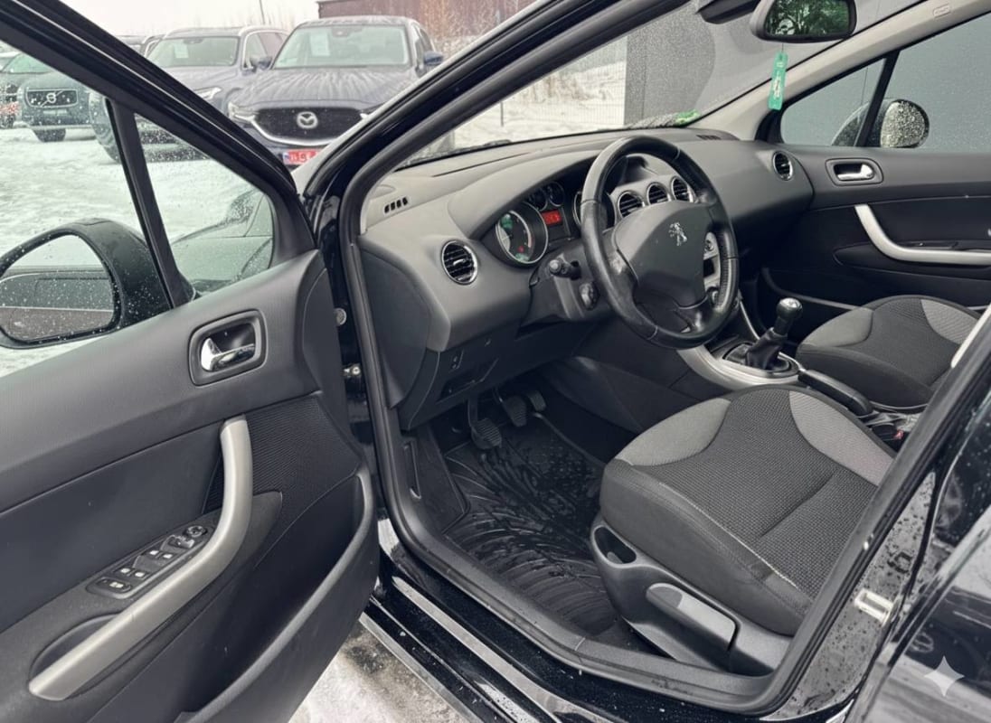 Peugeot 308 - фото 7