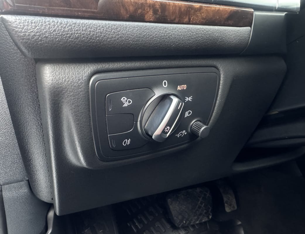 Audi A6 - фото 25