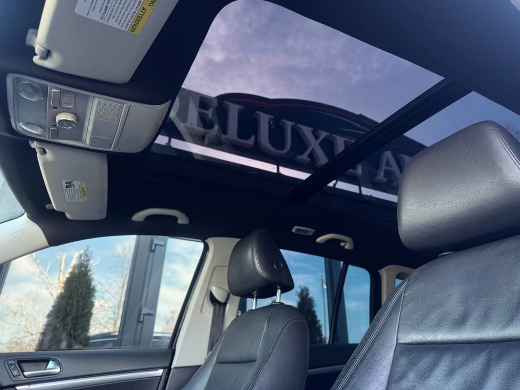 Volkswagen Tiguan - фото 9