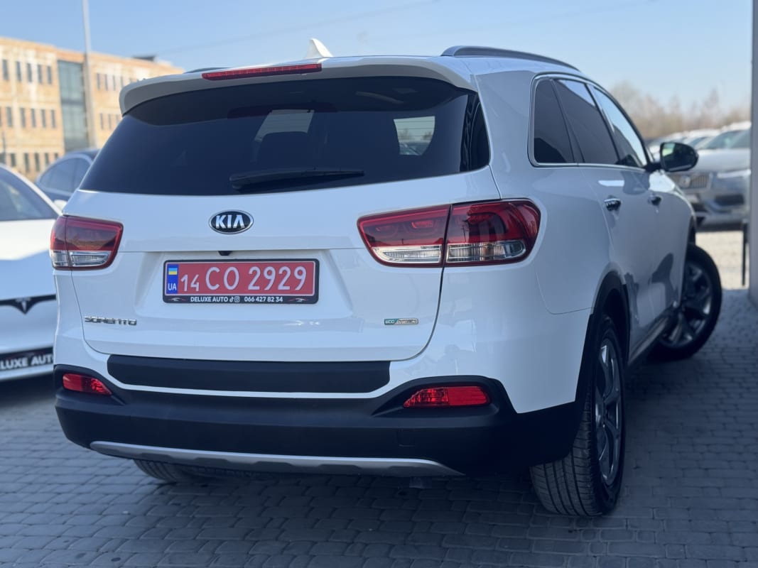 Kia Sorento - фото 4