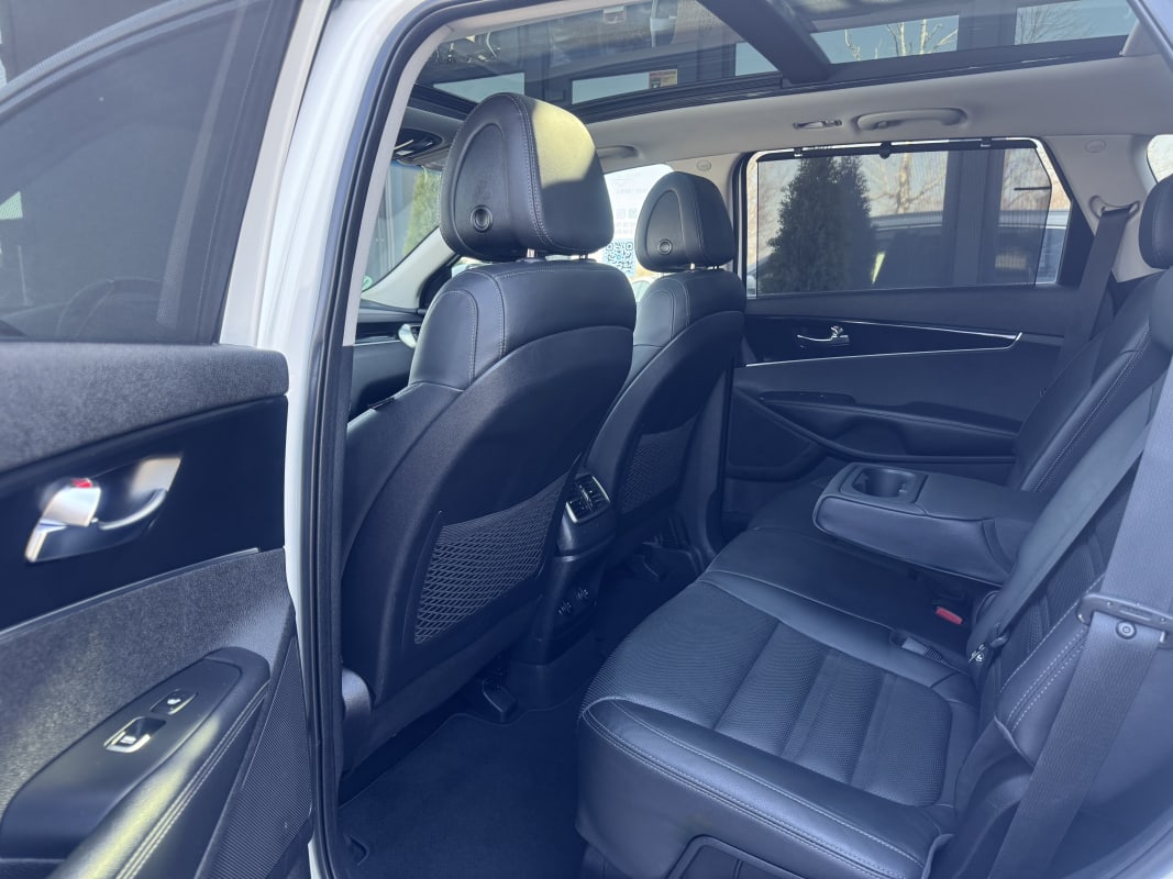 Kia Sorento - фото 8