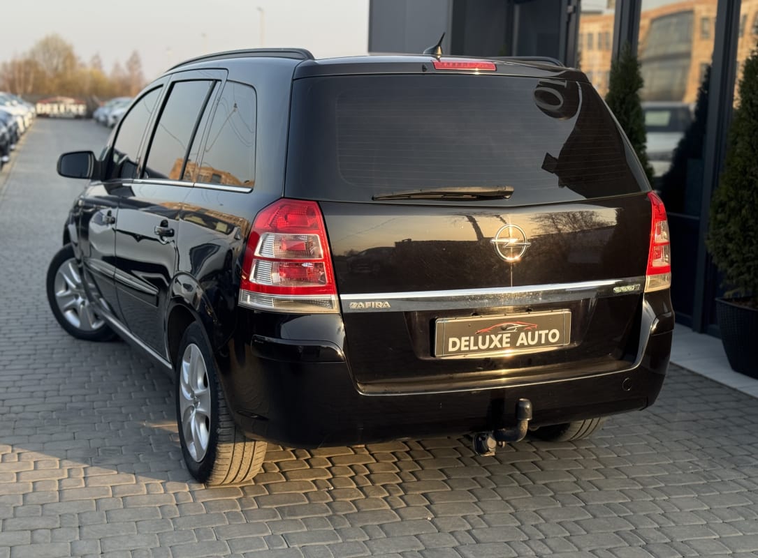 Opel Zafira - фото 4