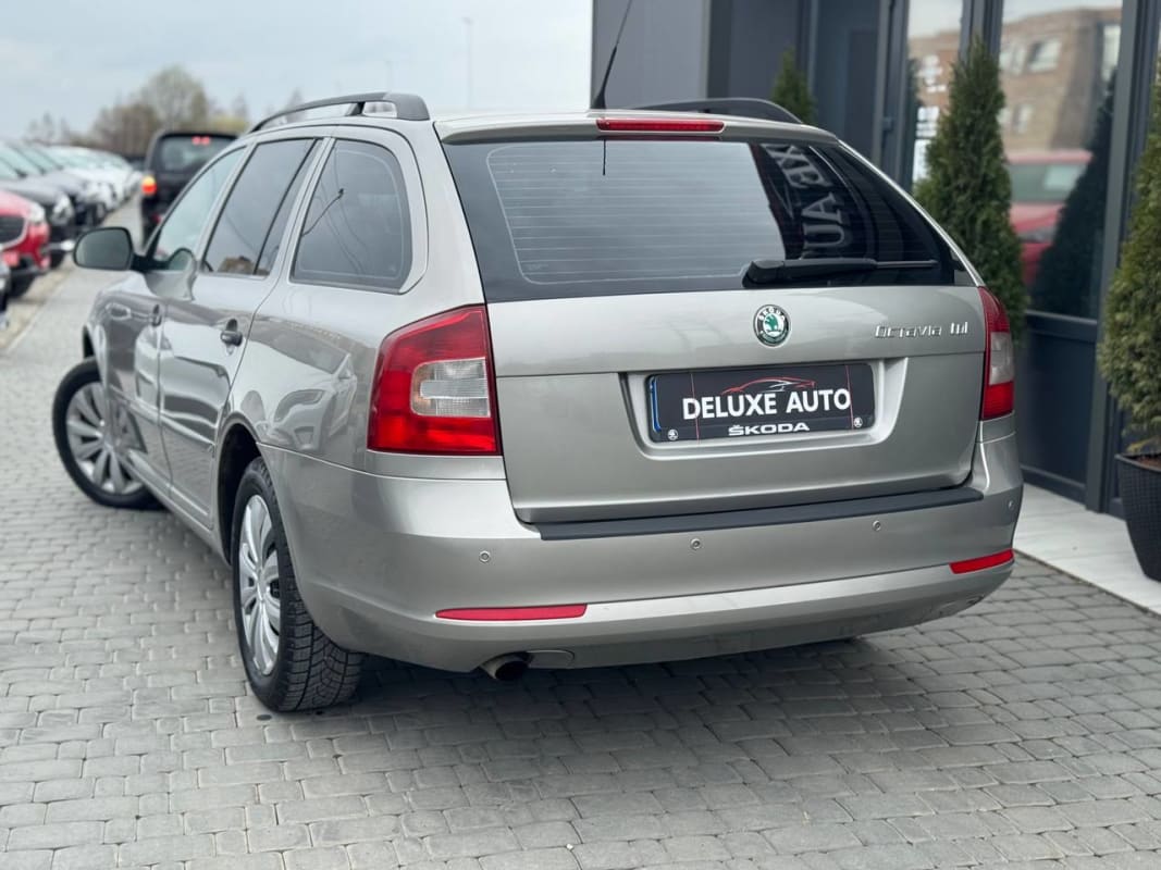 Skoda Octavia - фото 2