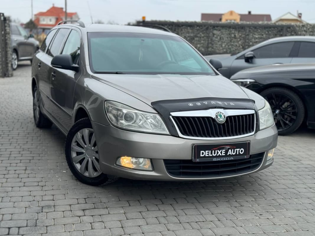 Skoda Octavia - фото 3