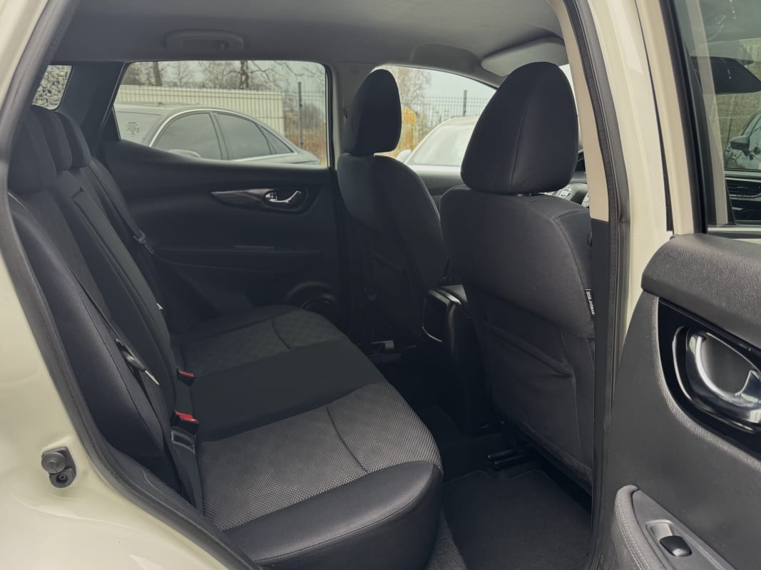Nissan Qashqai - фото 8