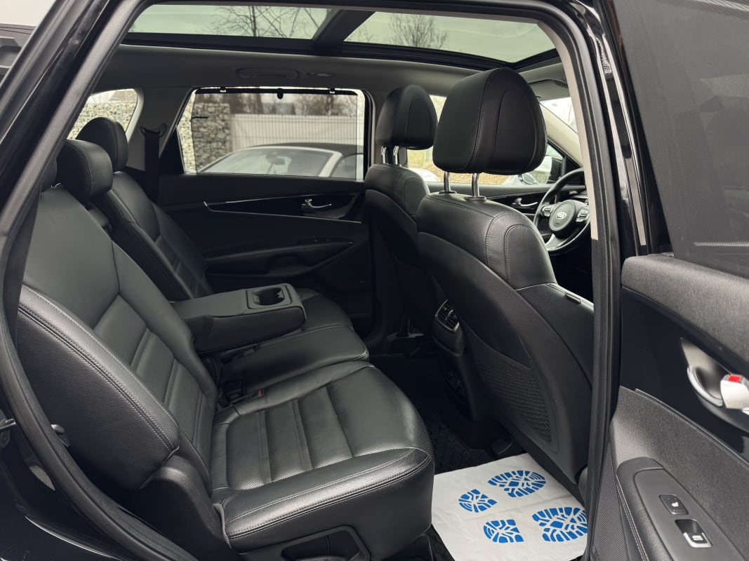 Kia Sorento - фото 7