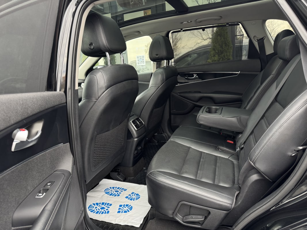 Kia Sorento - фото 8