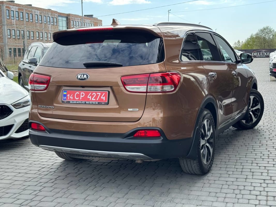 Kia Sorento - фото 3