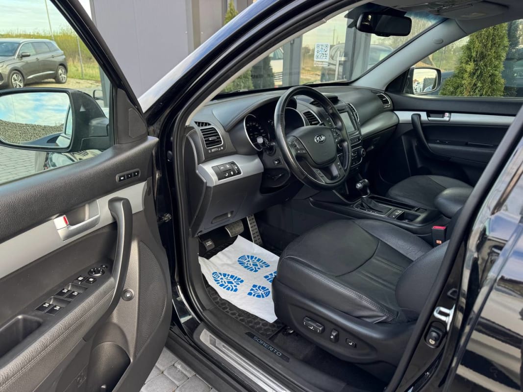 Kia Sorento - фото 5