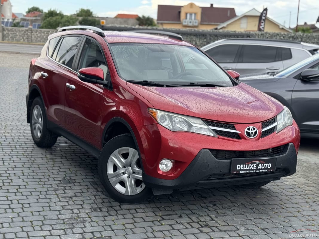 Toyota RAV4 - фото 4