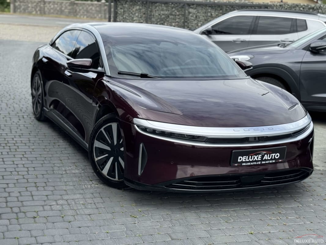 Lucid Air Touring - фото 3